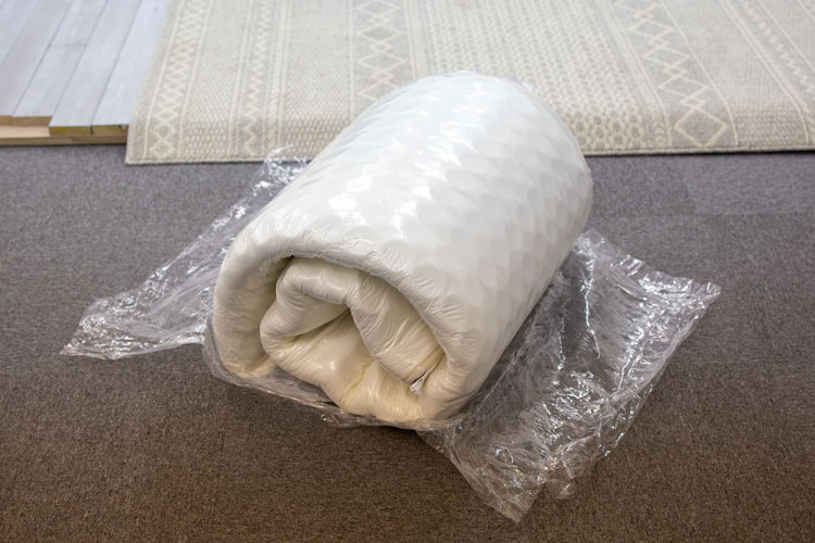 圧縮梱包のマットレス