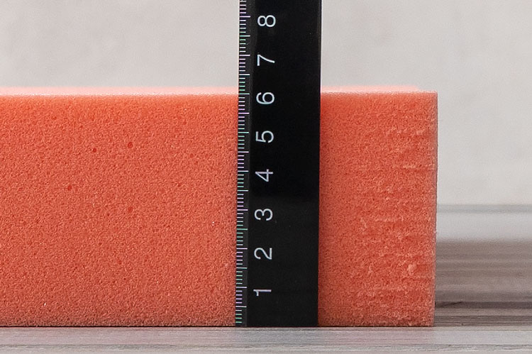 SOMRESTAフォームの厚さ計測（6cm）