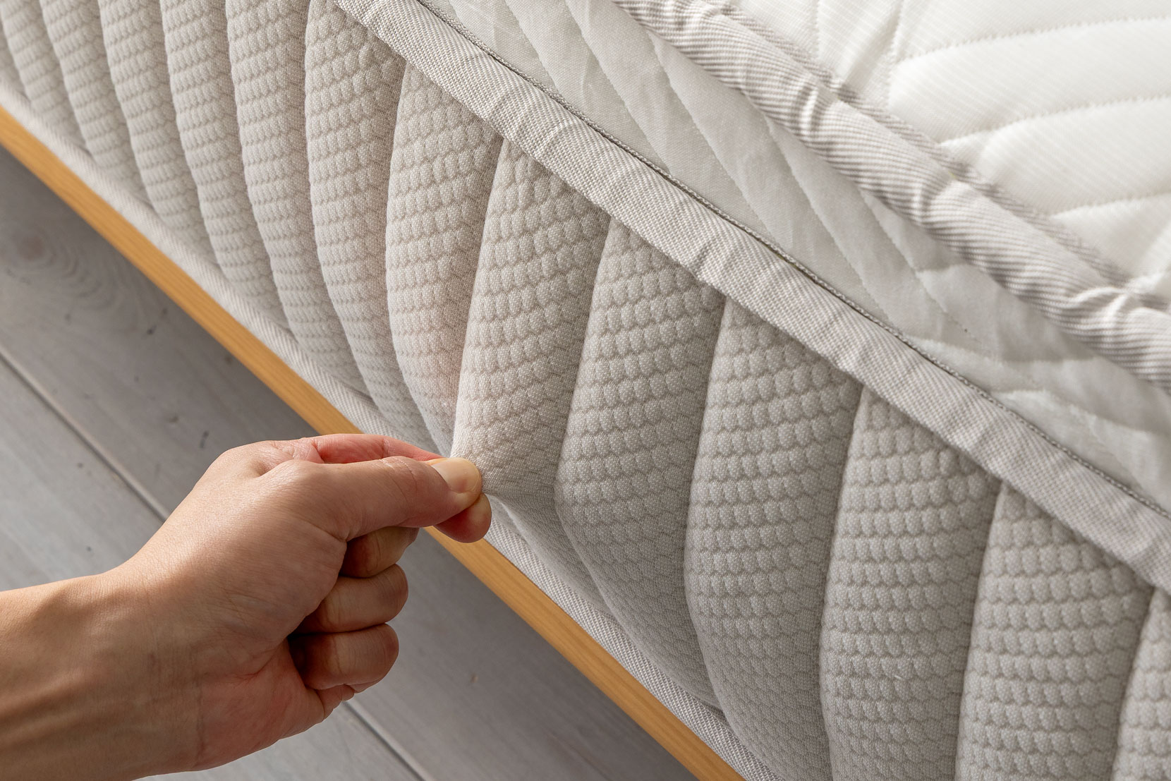 側面生地の伸縮性