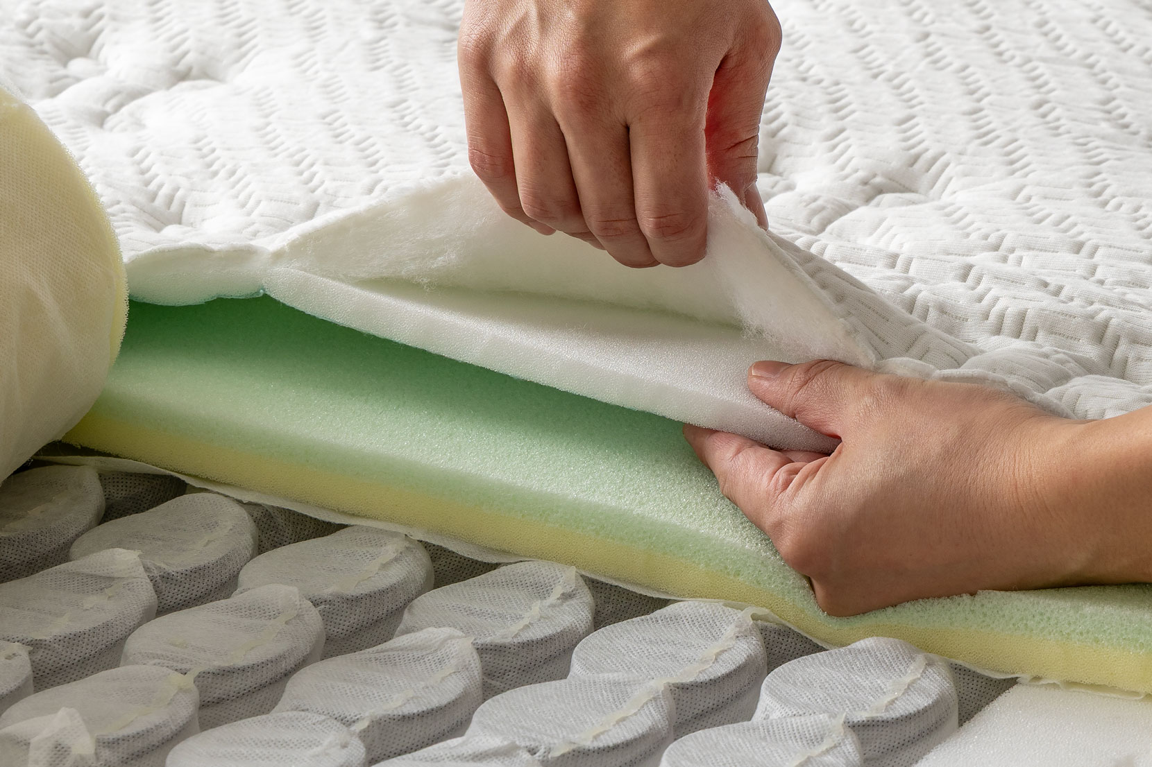 ZINUSコンフォートフォーム(白色のウレタン)