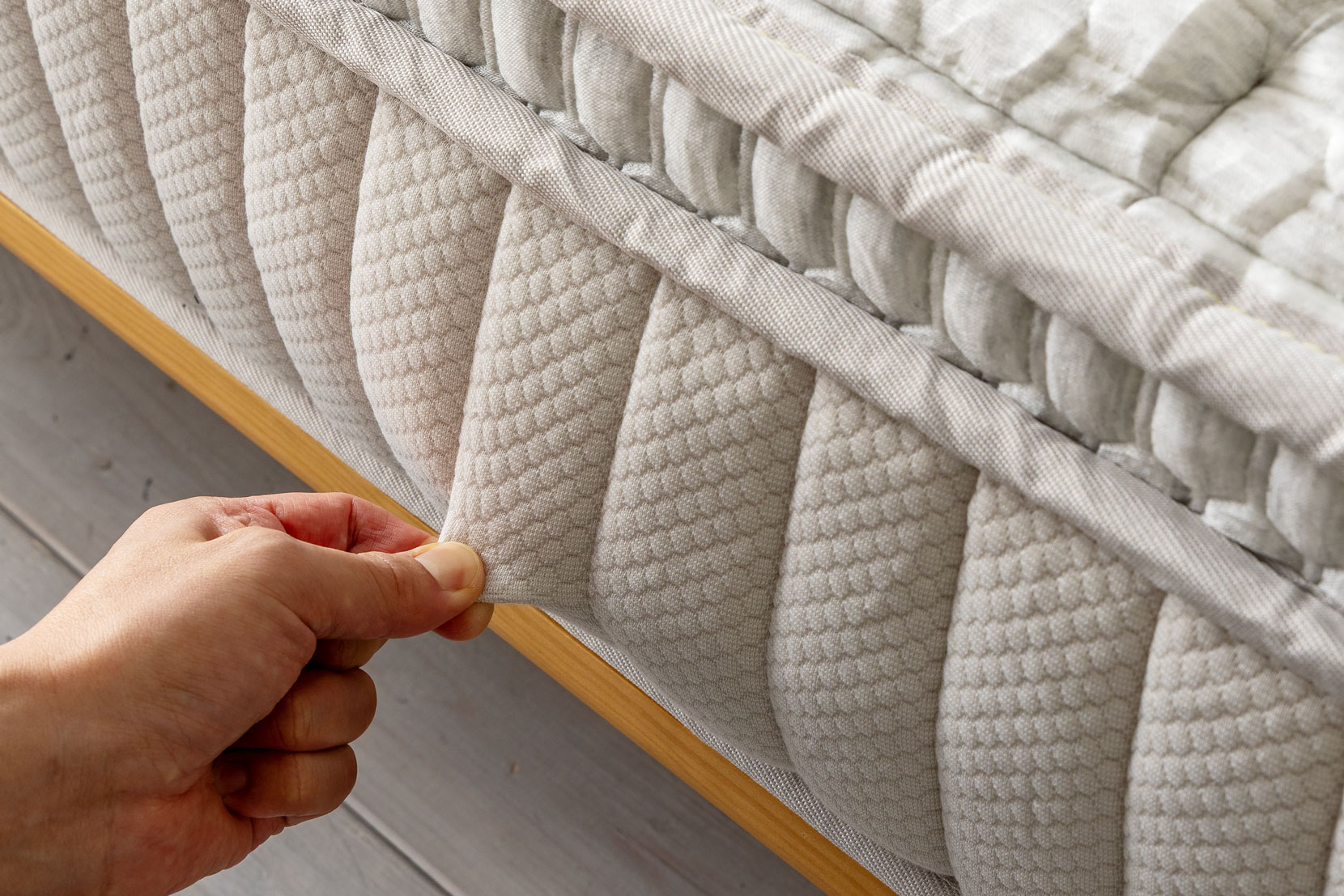 側面生地の伸縮性