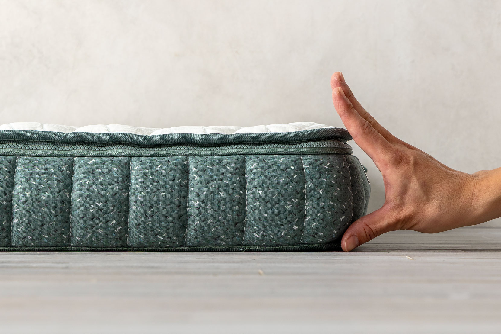 マットレスの厚さ