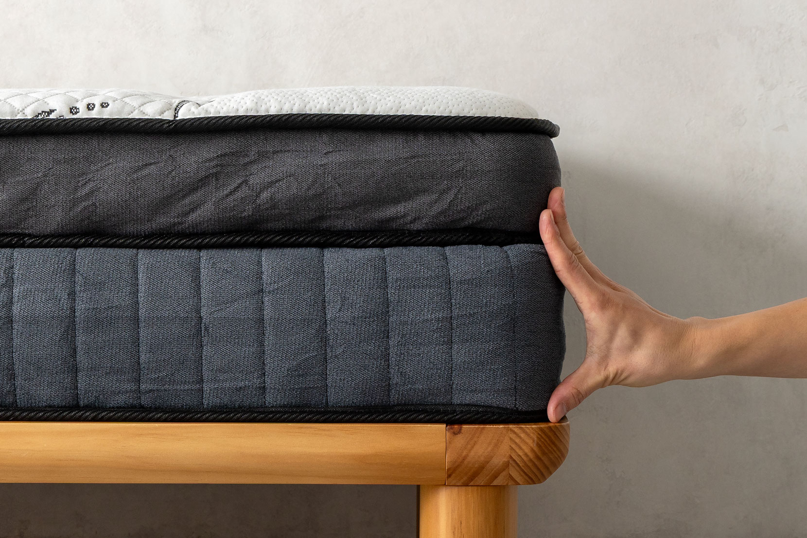 マットレスの厚さ