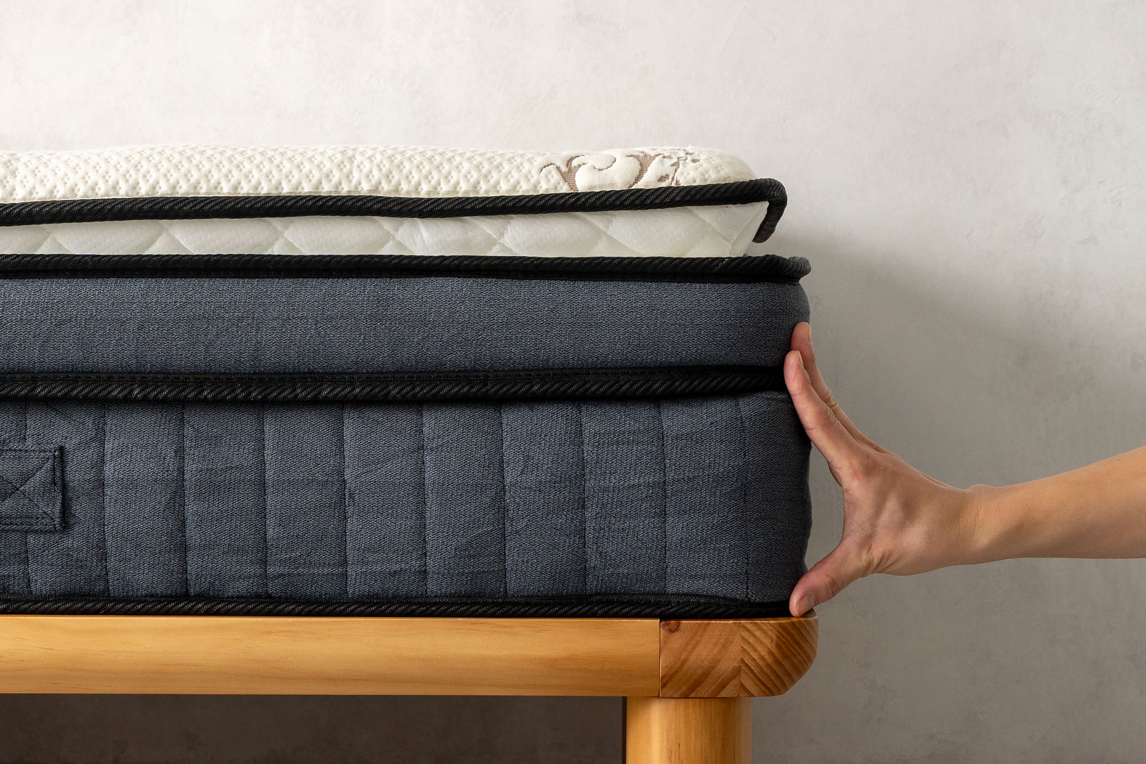 マットレスの厚さ