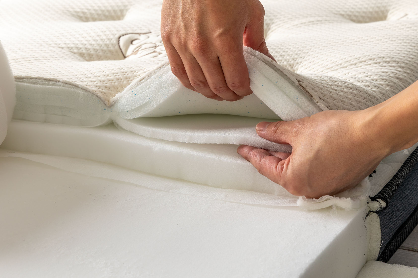 薄いソフトウレタンフォーム