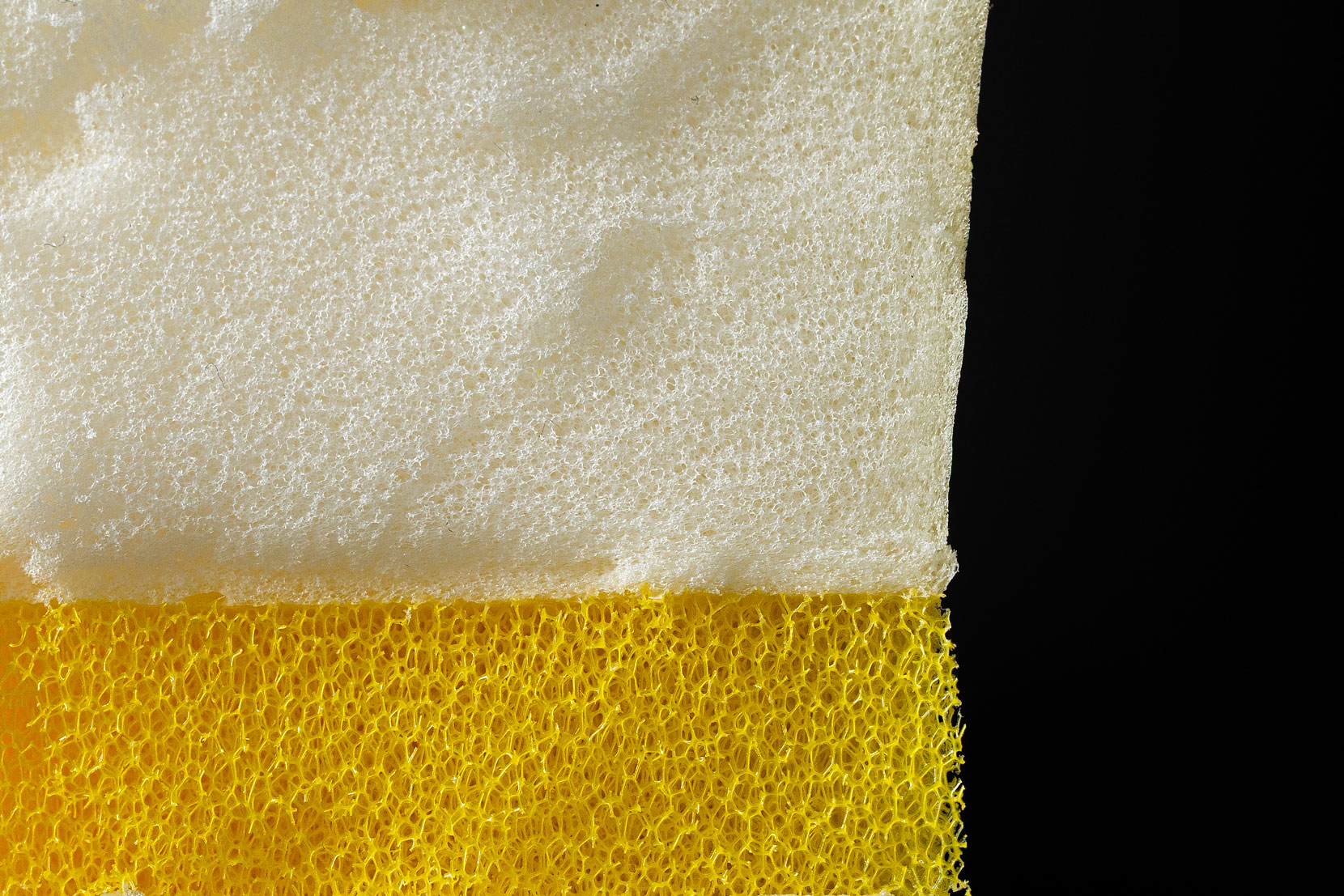 モールドウレタンと普通のウレタンの違い