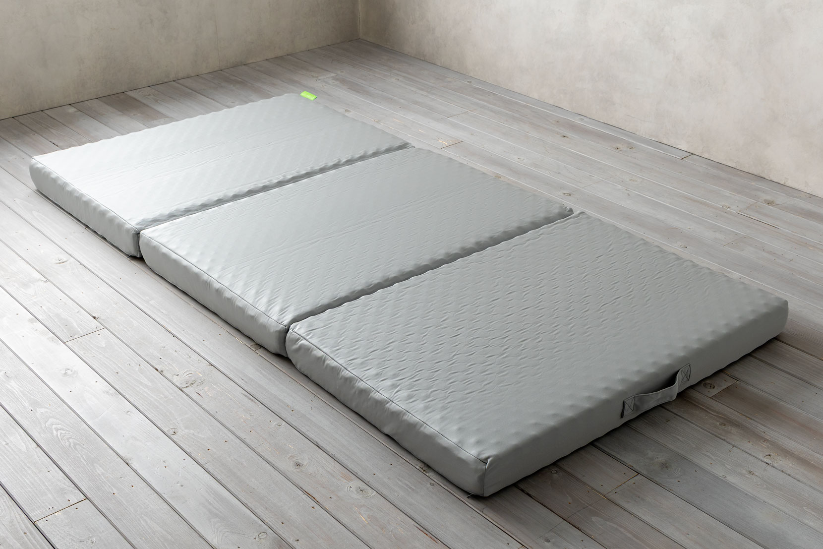 シーズンスリープ リバーシブルマットレスの外観