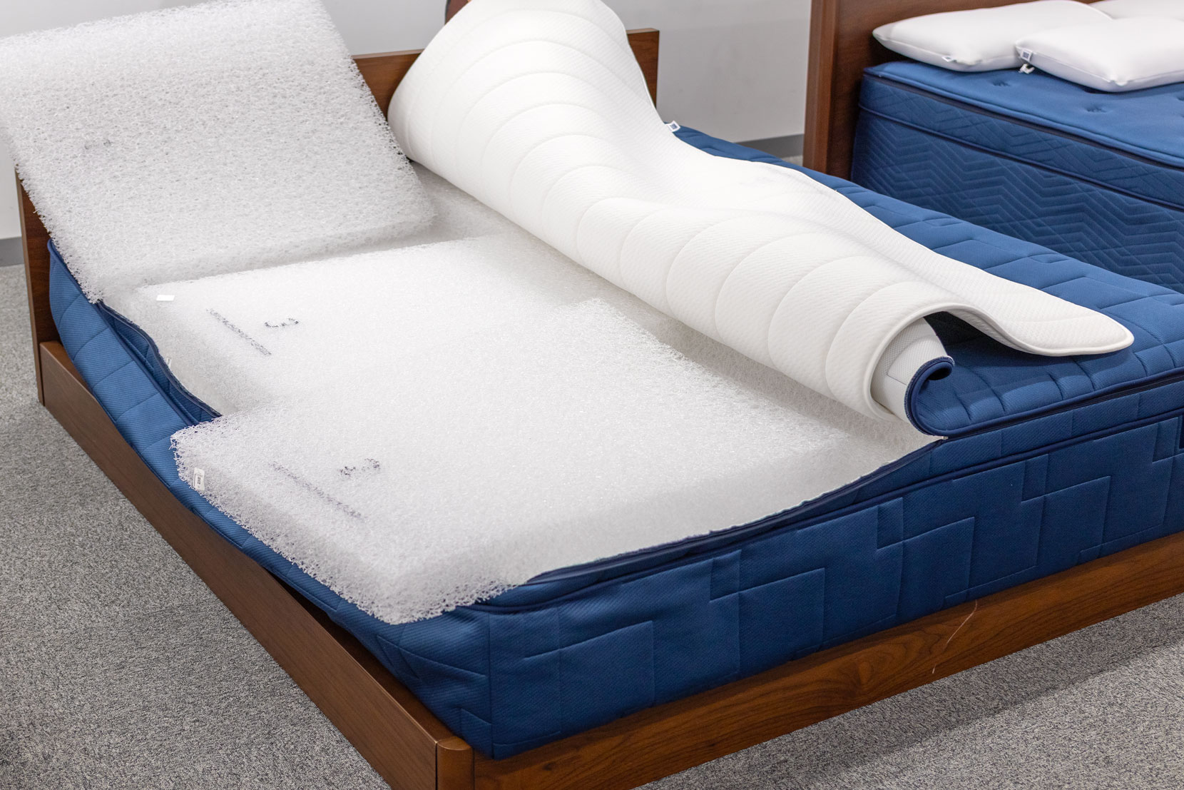 M2.0のトッパー(クイーン・キングは6分割)