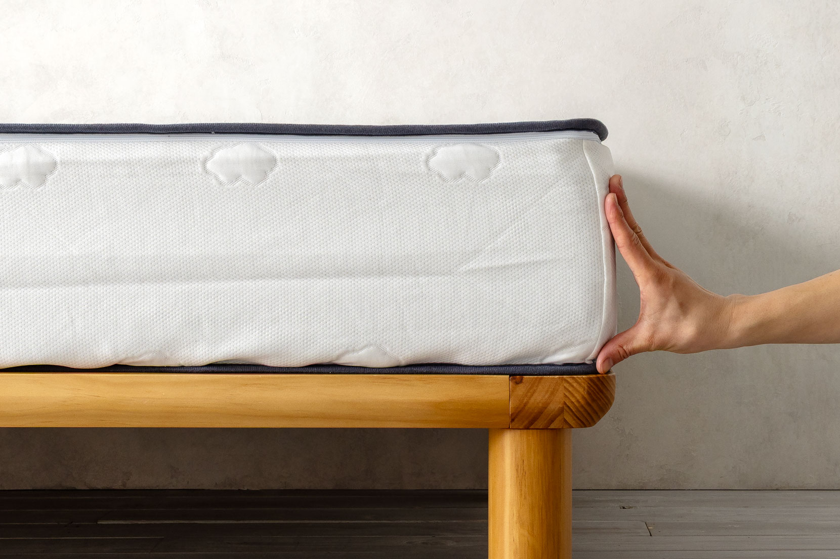 マットレスの厚さ