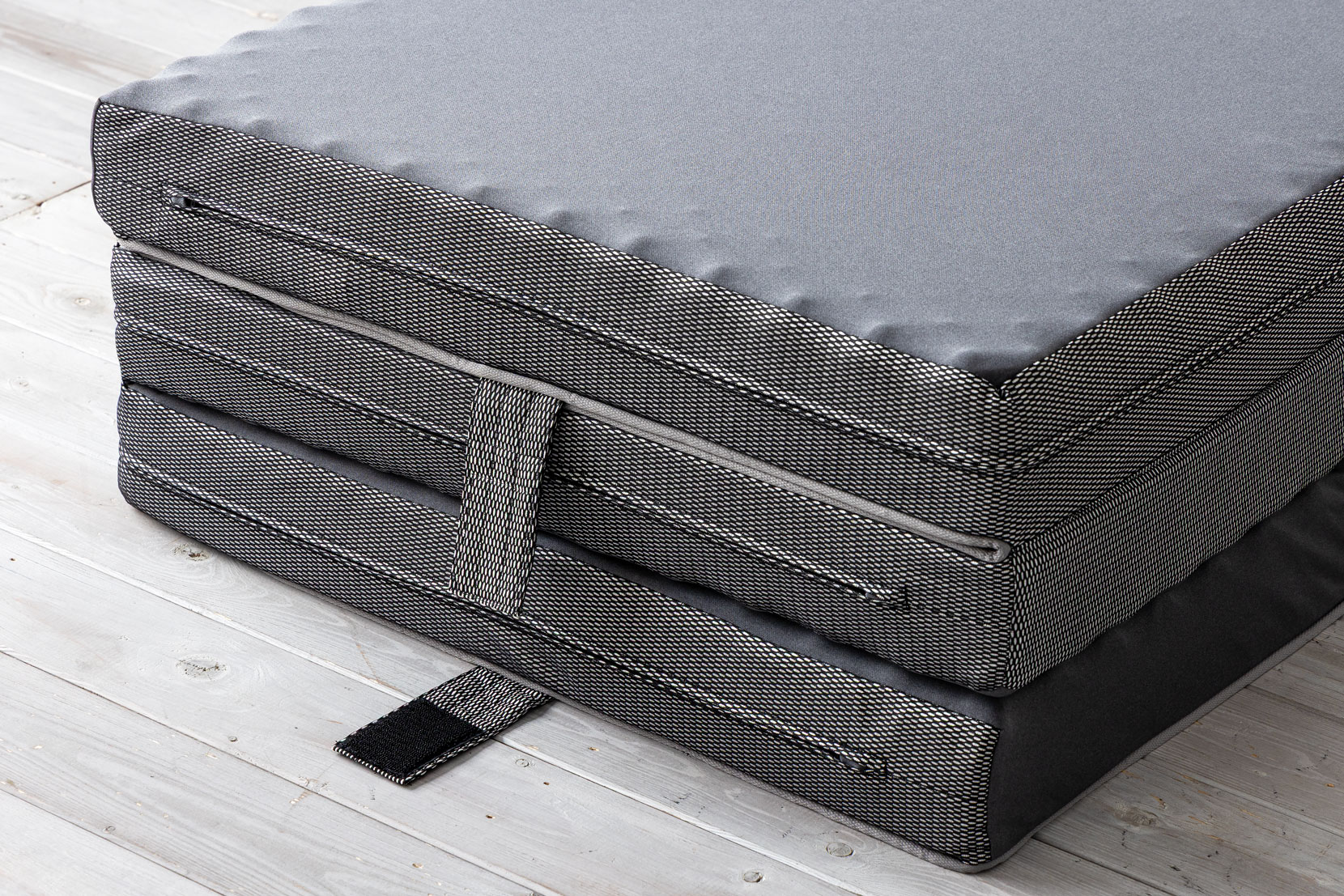 マジックテープを固定する